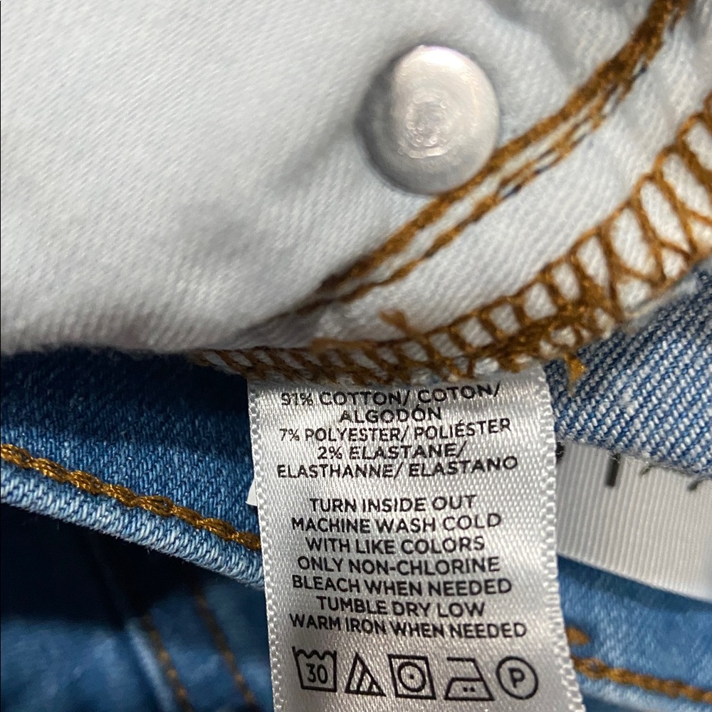 Women's Loft Kick Crop Jeans - Picture 7 of 7